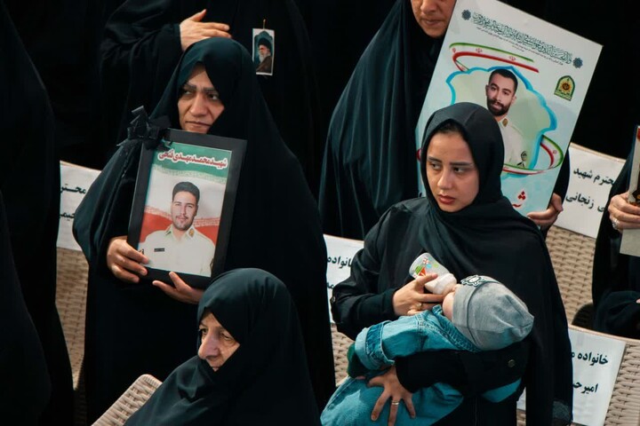 تصاویر | اجتماع باشکوه بانوان زنجانی در مصلای خاتم الانبیــاء ﷺ