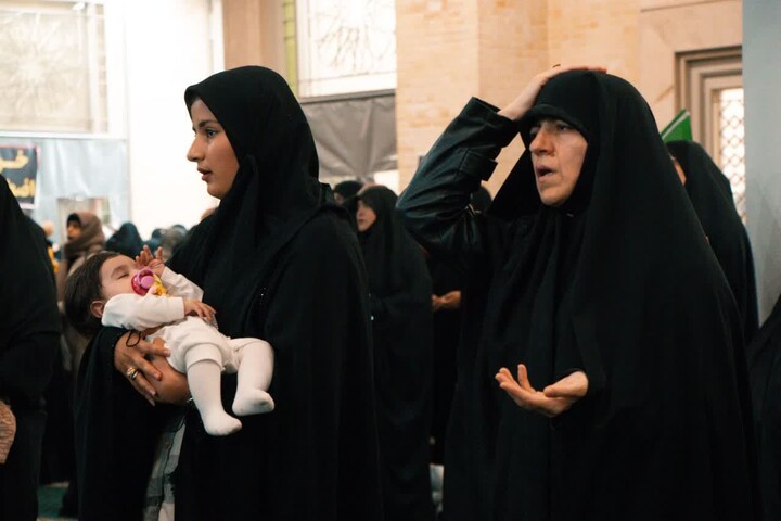 تصاویر | اجتماع باشکوه بانوان زنجانی در مصلای خاتم الانبیــاء ﷺ
