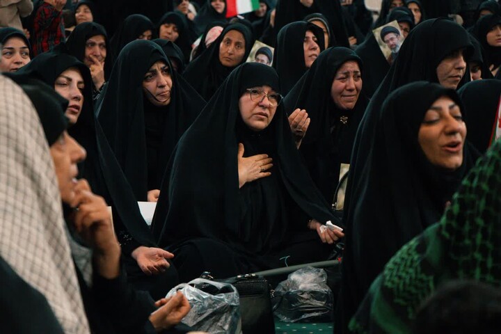 تصاویر | اجتماع باشکوه بانوان زنجانی در مصلای خاتم الانبیــاء ﷺ