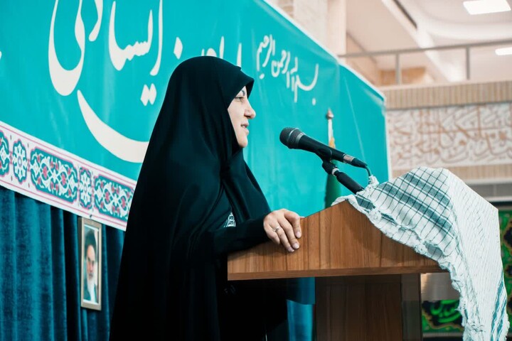 تصاویر | اجتماع باشکوه بانوان زنجانی در مصلای خاتم الانبیــاء ﷺ