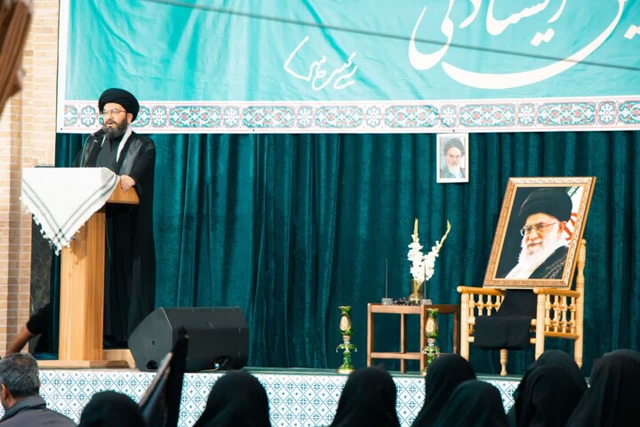 تصاویر | اجتماع باشکوه بانوان زنجانی در مصلای خاتم الانبیــاء ﷺ