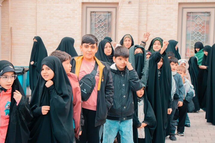 تصاویر | اجتماع باشکوه بانوان زنجانی در مصلای خاتم الانبیــاء ﷺ