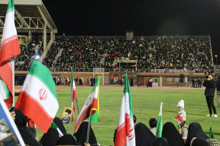 تصاویر/چهلم امام شهید در ورزشگاه شهید باهنر کرمان