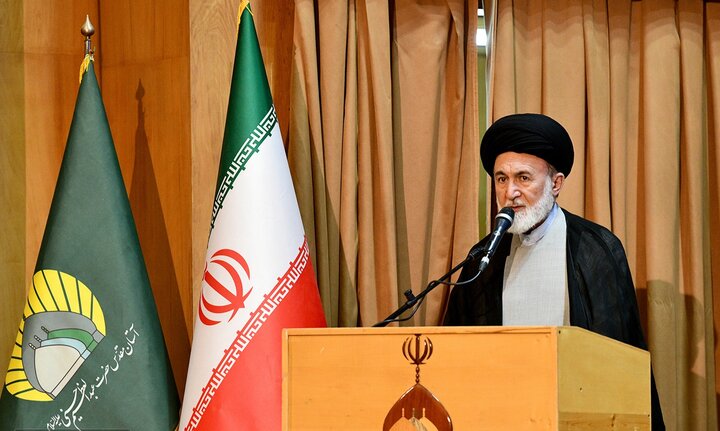 تصاویر/ مراسم تجلیل از خانواده شهدای شهر ری
