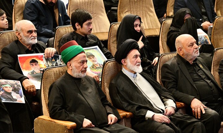 تصاویر/ مراسم تجلیل از خانواده شهدای شهر ری