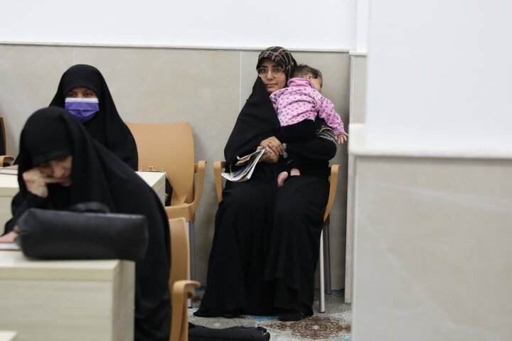 اولین جلسه آموزش کمک های اولیه حوزه علمیه استان یزد برگزار شد