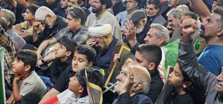 تصاویر/ شب سی‌ونهم دفاع خیابان در جیرفت