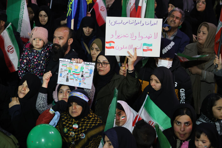 تصاویر / آیین اربعین شهادت قائد امت و دانش‌آموزان میناب در همدان