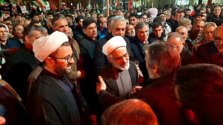 تصاویر/ تجمع حمایتی مردم شهرستان شاهین دژ در شب چهلم قائد اعظم شهید امام خامنه‌ای