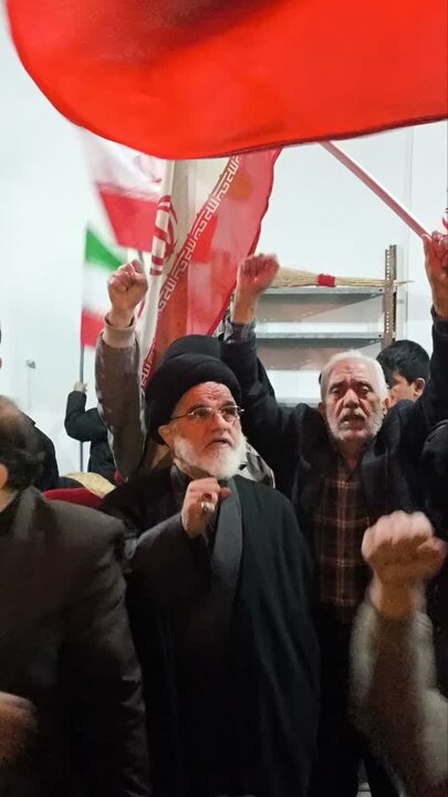 تصاویر/تجمع بزرگ و خودجوش سی و نهمین شب مردم ولایی نطنز