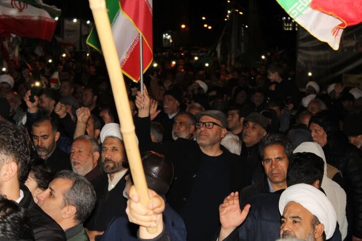 تصاویر/ تجمع مردم ماکو در حمایت از نظام اسلامی و نیروهای مسلح