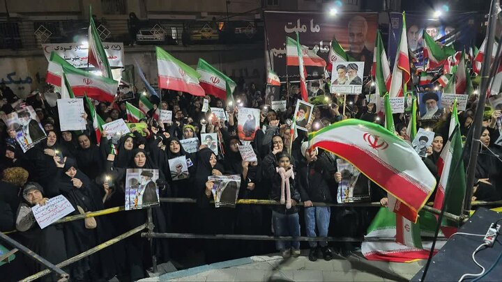 تصاویر/ تجمع مردم ماکو در حمایت از نظام اسلامی و نیروهای مسلح