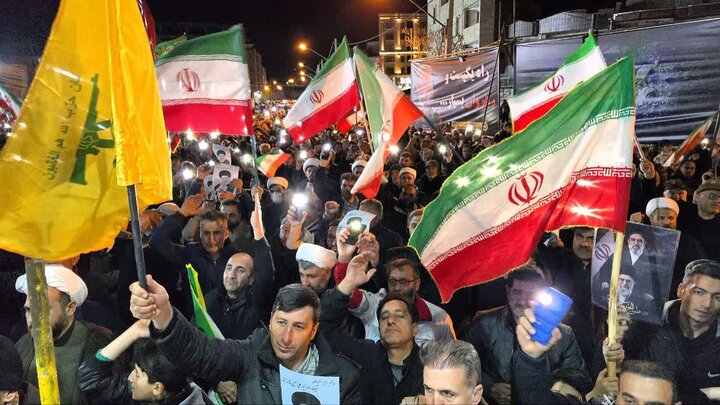 تصاویر/ تجمع مردم ماکو در حمایت از نظام اسلامی و نیروهای مسلح