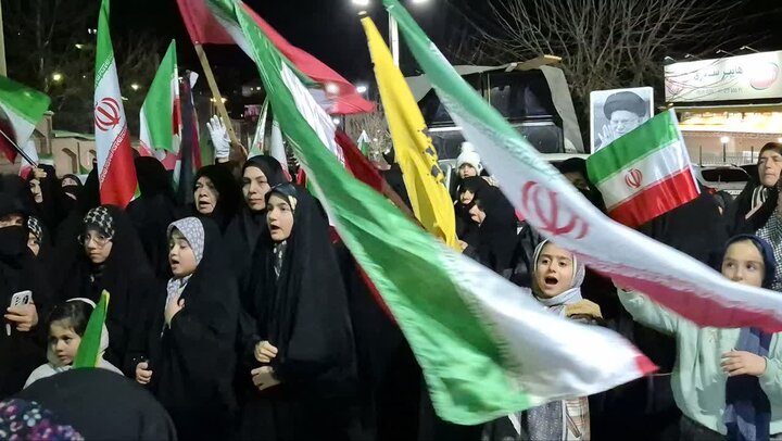 تصاویر /  تجمع مردمی رینه در ایستگاه نوزدهم فروردین