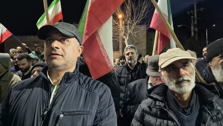 تصاویر /  تجمع مردمی رینه در ایستگاه نوزدهم فروردین