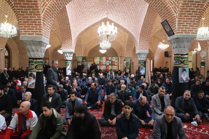 تصاویر / مراسم چهلم رهبر شهید در اسکو