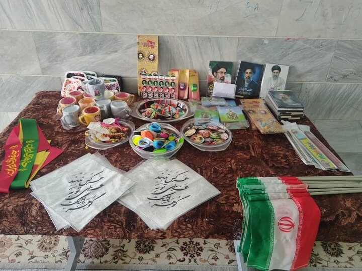 تصاویر/تجدید میثاق بانوان طلبه تفت با آرمان‌های رهبر شهید در  آیین چهلمین روز عروج امام  شهید امت و شهدای میناب