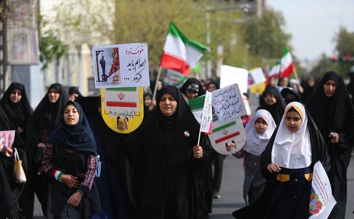 Photos/Hommage à Minab : Commémoration des élèves martyrs à Téhéran