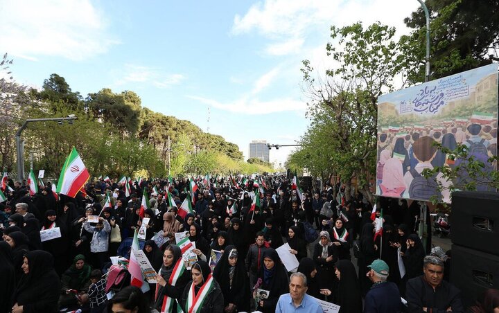 Photos/Hommage à Minab : Commémoration des élèves martyrs à Téhéran