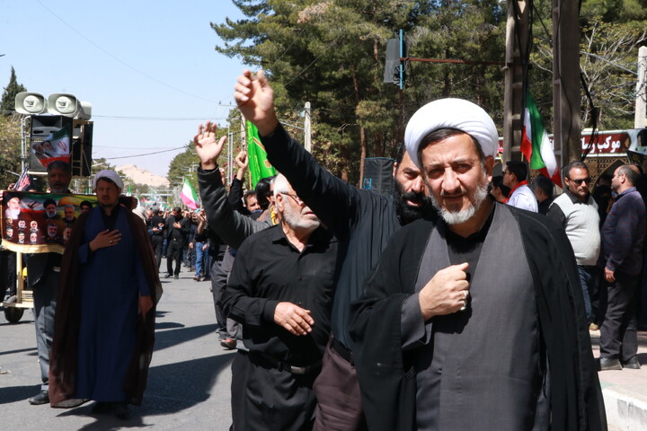 تصاویر/ عزاداری هیئات مذهبی شهرستان کرمان در مسیر منتهی به گلزار شهدای کرمان در اربعین قائد امت