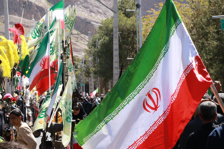 تصاویر/ عزاداری هیئات مذهبی شهرستان کرمان در مسیر منتهی به گلزار شهدای کرمان در اربعین قائد امت