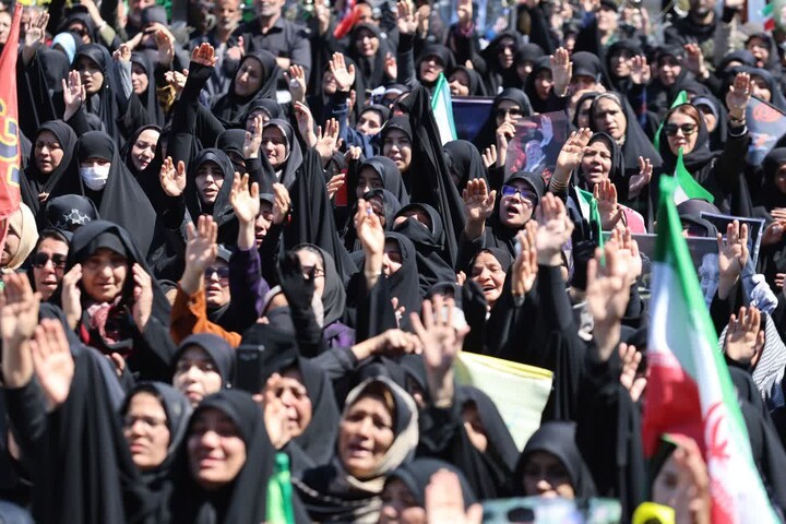 تصاویر / دارالمومنین همدان در اربعین قائد امت