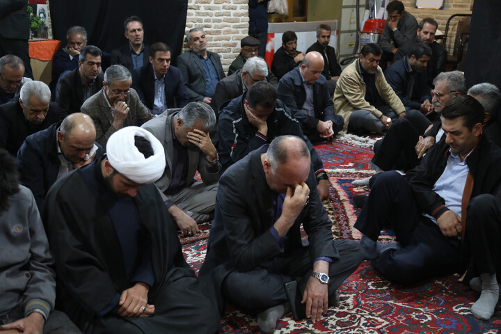 مراسم چهلم رهبر شهید امت توسط بازاریان شهرکرد