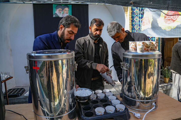 مراسم چهلم رهبر شهید امت توسط بازاریان شهرکرد