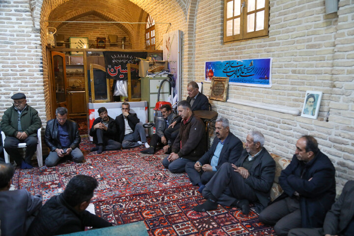مراسم چهلم رهبر شهید امت توسط بازاریان شهرکرد