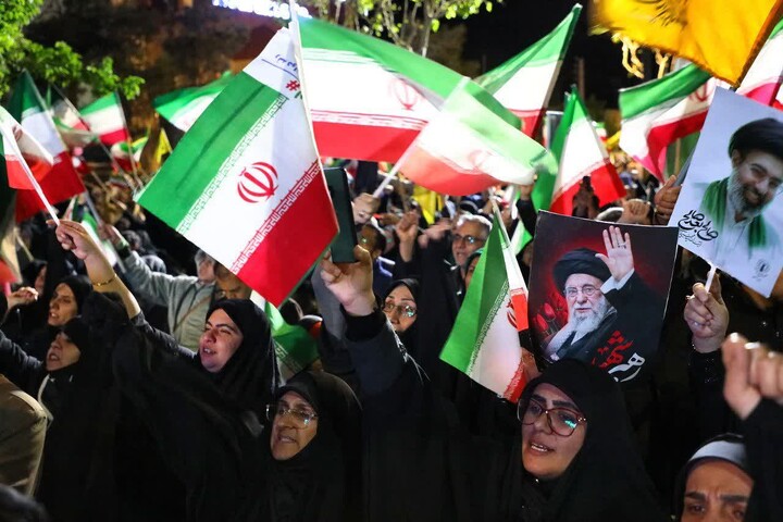 تصاویر/ سی و نهمین شب اجتماع مردمی «شب‌های اقتدار» در سمنان