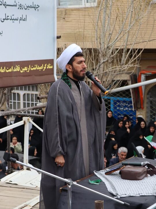 تصاویر/ حضور حماسی مردم ولایتمدار تکاب در مراسم اربعین شهادت امام شهید و شهدای مدافع وطن