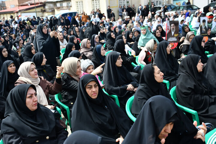 تصاویر/ مراسم گرامیداشت چهلمین روز شهادت دانش آموزان مدرسه شجره طیبه میناب در شهرستان سلماس