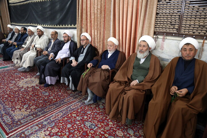 تصاویر/ اجتماع علما و طلاب افغانستانی حوزه علمیه قم به مناسبت چهلمین روز شهادت رهبر شهید