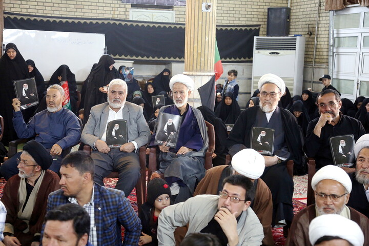 تصاویر/ اجتماع علما و طلاب افغانستانی حوزه علمیه قم به مناسبت چهلمین روز شهادت رهبر شهید