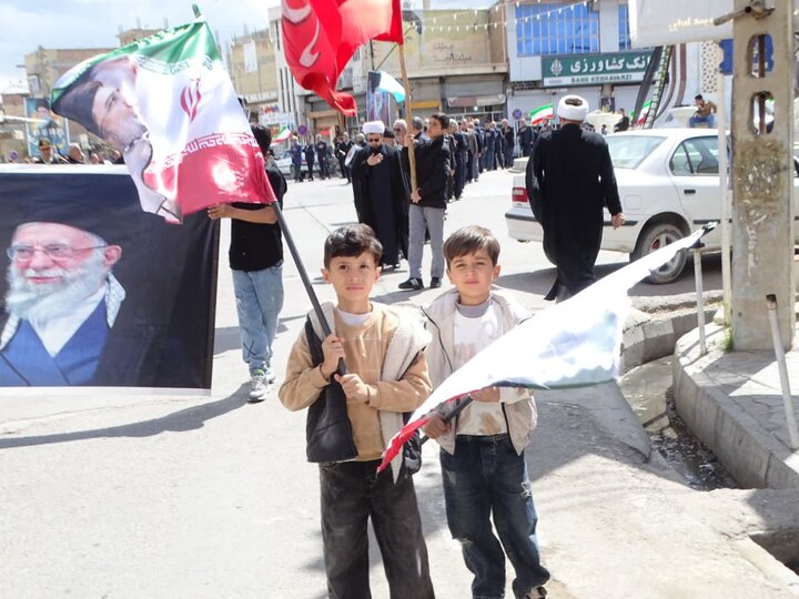 تصاویر/ برگزاری آیین سوگواری چهلمین روز شهادت «رهبر شهید» و شهدای مدرسه میناب در چهاربرج