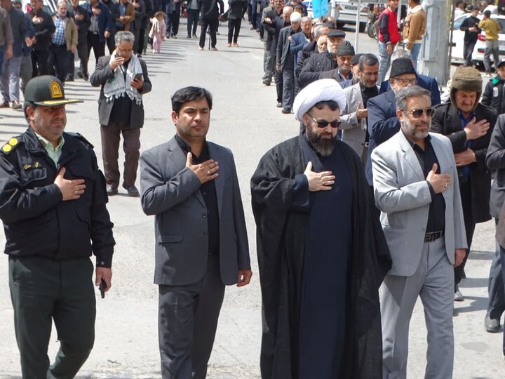 تصاویر/ برگزاری آیین سوگواری چهلمین روز شهادت «رهبر شهید» و شهدای مدرسه میناب در چهاربرج