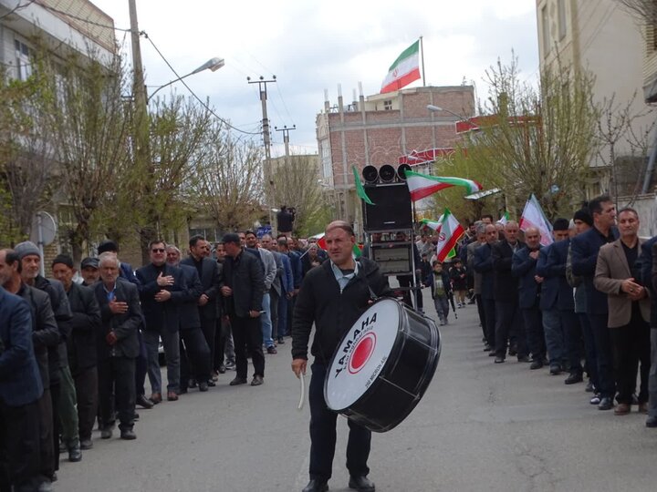 تصاویر/ برگزاری آیین سوگواری چهلمین روز شهادت «رهبر شهید» و شهدای مدرسه میناب در چهاربرج