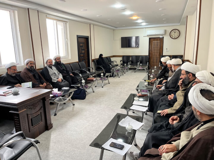 تصاویر/ برگزاری جلسه شورای تبلیغ شهرستان اسلامشهر با موضوع قرارگاه جنگ شناختی بلاغ مبین