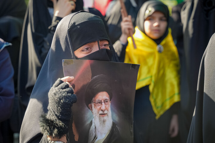 تصاویر/ دسته‌ عزای‌ چهلم‌ امام‌ شهید حضرت‌ آیت‌الله‌ سید علی‌ حسینی‌ خامنه‌ای (رحمة الله علیه) و ابراز همدردی‌ با حزب‌الله‌ لبنان