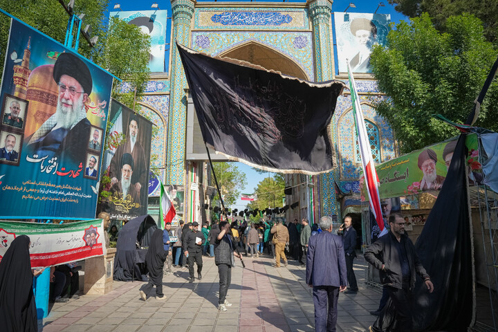 تصاویر/ دسته‌ عزای‌ چهلم‌ امام‌ شهید حضرت‌ آیت‌الله‌ سید علی‌ حسینی‌ خامنه‌ای (رحمة الله علیه) و ابراز همدردی‌ با حزب‌الله‌ لبنان
