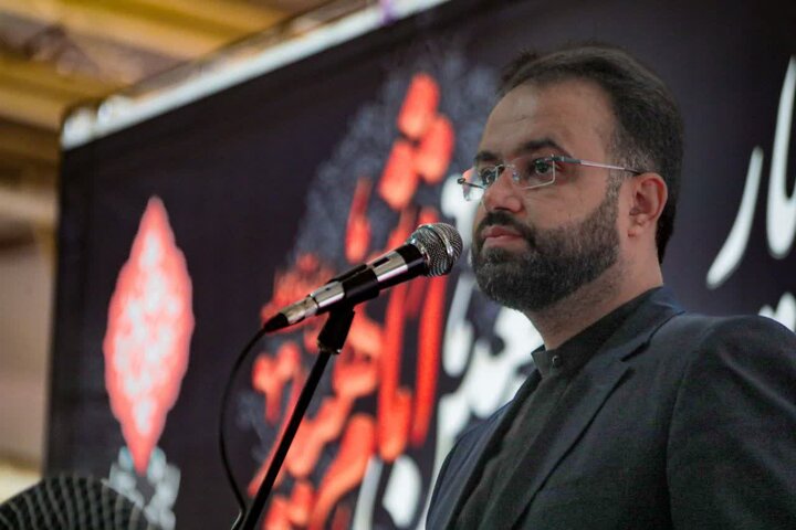 تصاویر / مصلای بزرگ بابل، میزبان مردم عزادار اربعین شهادت امام خامنه ای (قدس سره) و شهدای رمضان