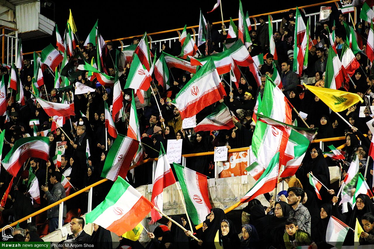 تصاویر/چهلم امام شهید در ورزشگاه شهید باهنر کرمان