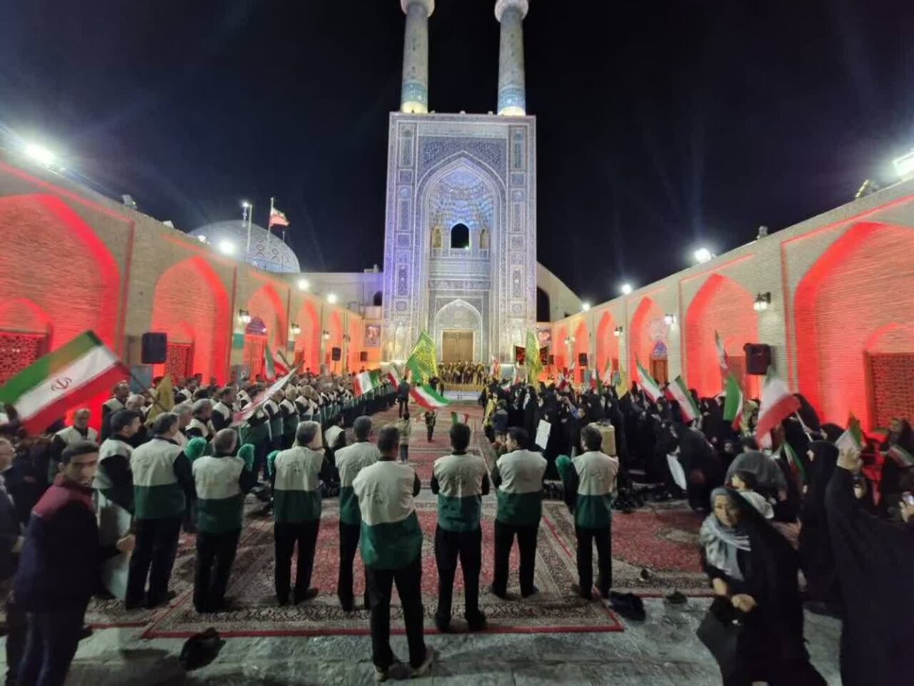 برگزاری آیین اربعین «رهبر شهید» با حضور خادمیاران رضوی در موکب مدرسه علمیه تخصصی امام حسین(ع) یزد+تصاویر