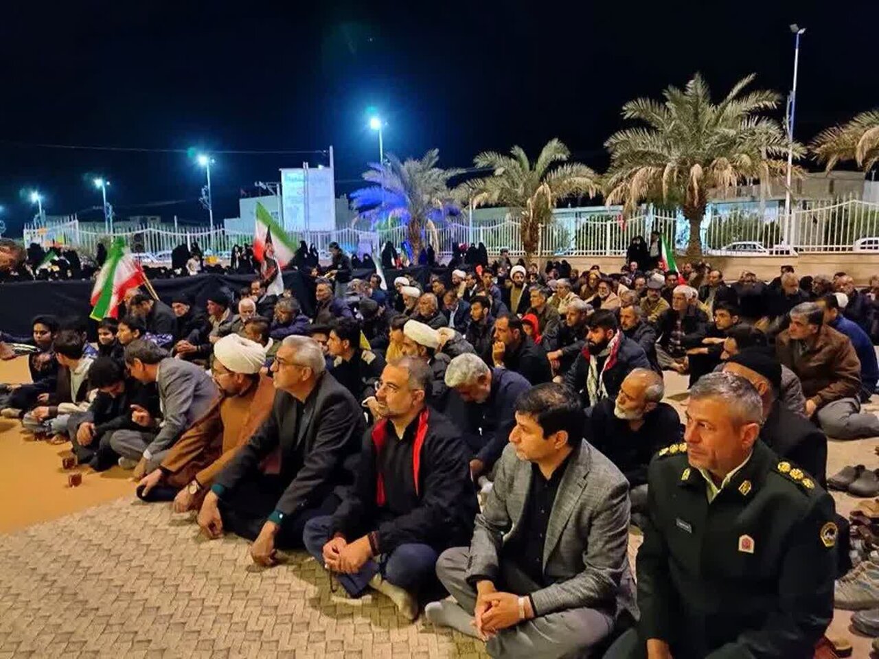 برگزاری آیین پاسداشت اربعین «رهبر شهید» و نشست تبیین آرمان‌های امام امت در احمدآباد+تصاویر
