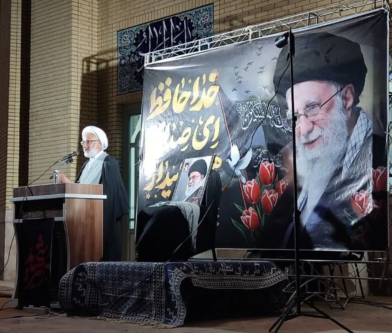 برگزاری آیین پاسداشت اربعین «رهبر شهید» و نشست تبیین آرمان‌های امام امت در احمدآباد+تصاویر
