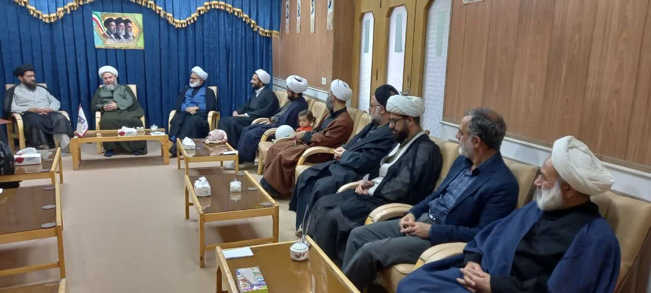 ایفای نقش روحانیت در دوران جنگ، اثرگذار و نمایان است