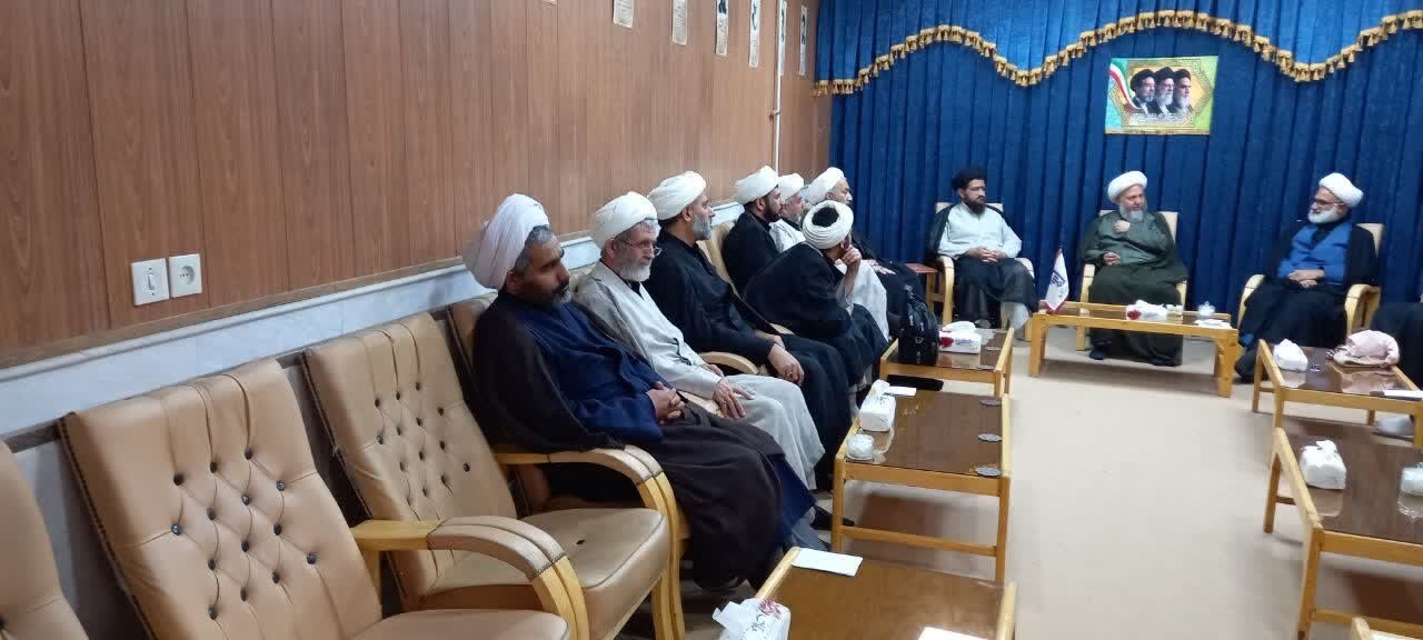 ایفای نقش روحانیت در دوران جنگ، اثرگذار و نمایان است