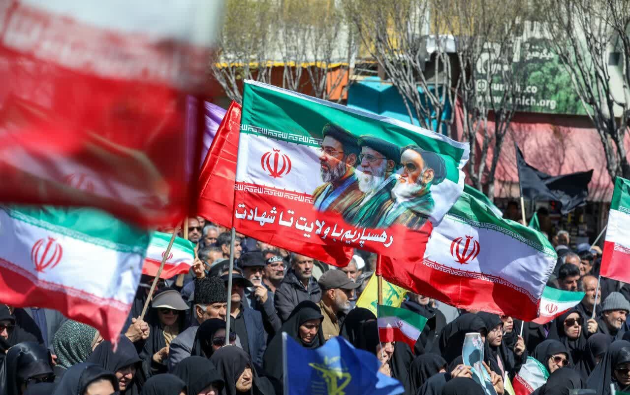 ایران اور عالمی استعمار: ایک ہمہ گیر تحلیلی و تجزیاتی مطالعہ