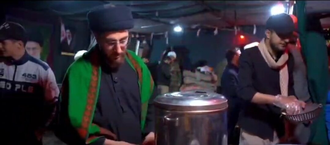 فیلم| حضور فعال طلاب حوزه علمیه برادران استان مرکزی در حسینیه ایران موکب اراک