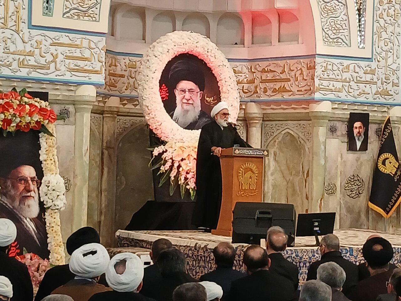 مراسم بزرگداشت چهلمین روز شهادت امام شهید امت، حضرت آیت‌الله العظمی سید علی خامنه‌ای(ره)در رواق امام‌خمینی حرم‌مطهر رضوی